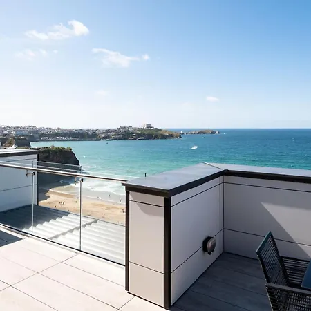 26 Cliff Edge Penthouse In Newquay Holiday home