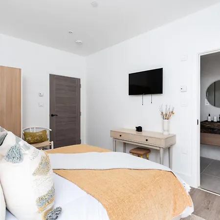 26 Cliff Edge Penthouse In Newquay *