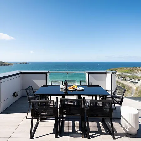 26 Cliff Edge Penthouse In Newquay Holiday home *